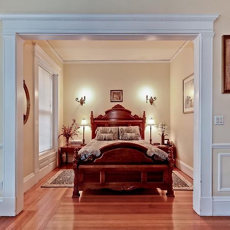 Bed and Breakfast The Gryphon House Бостон Екстер'єр фото