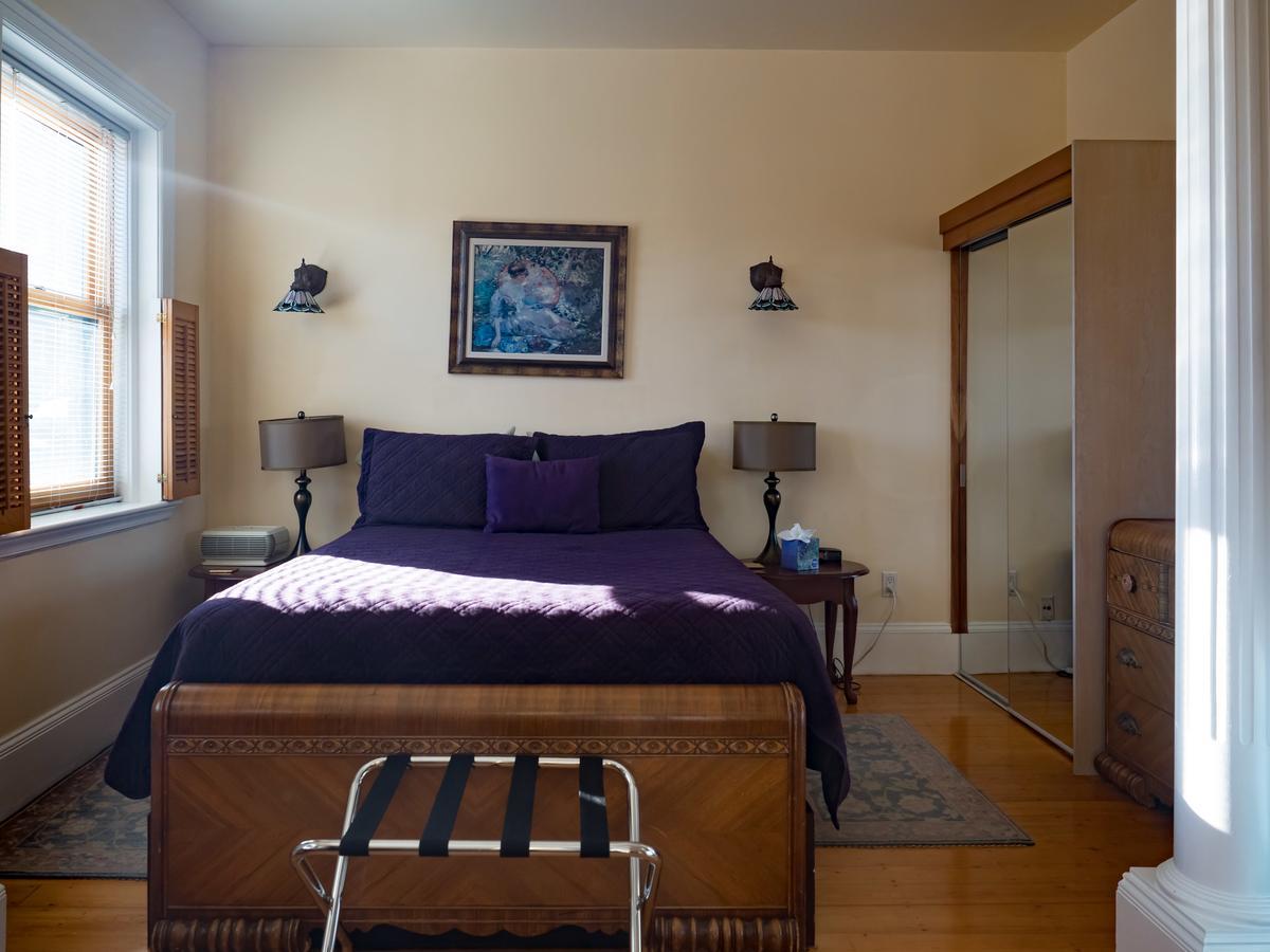Bed and Breakfast The Gryphon House Бостон Екстер'єр фото