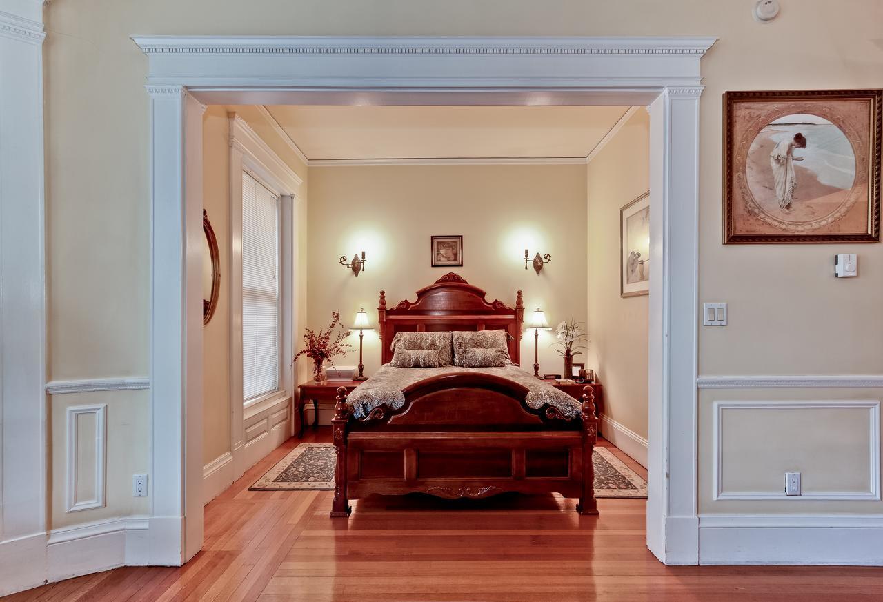 Bed and Breakfast The Gryphon House Бостон Екстер'єр фото