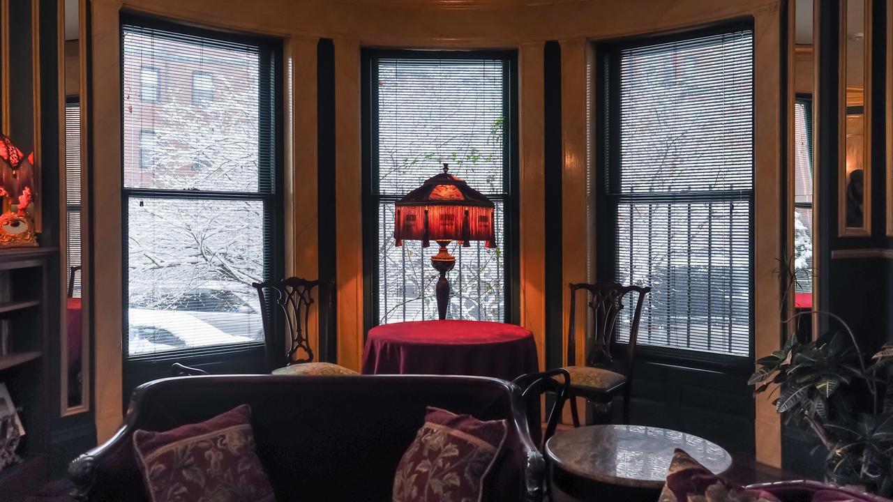 Bed and Breakfast The Gryphon House Бостон Екстер'єр фото