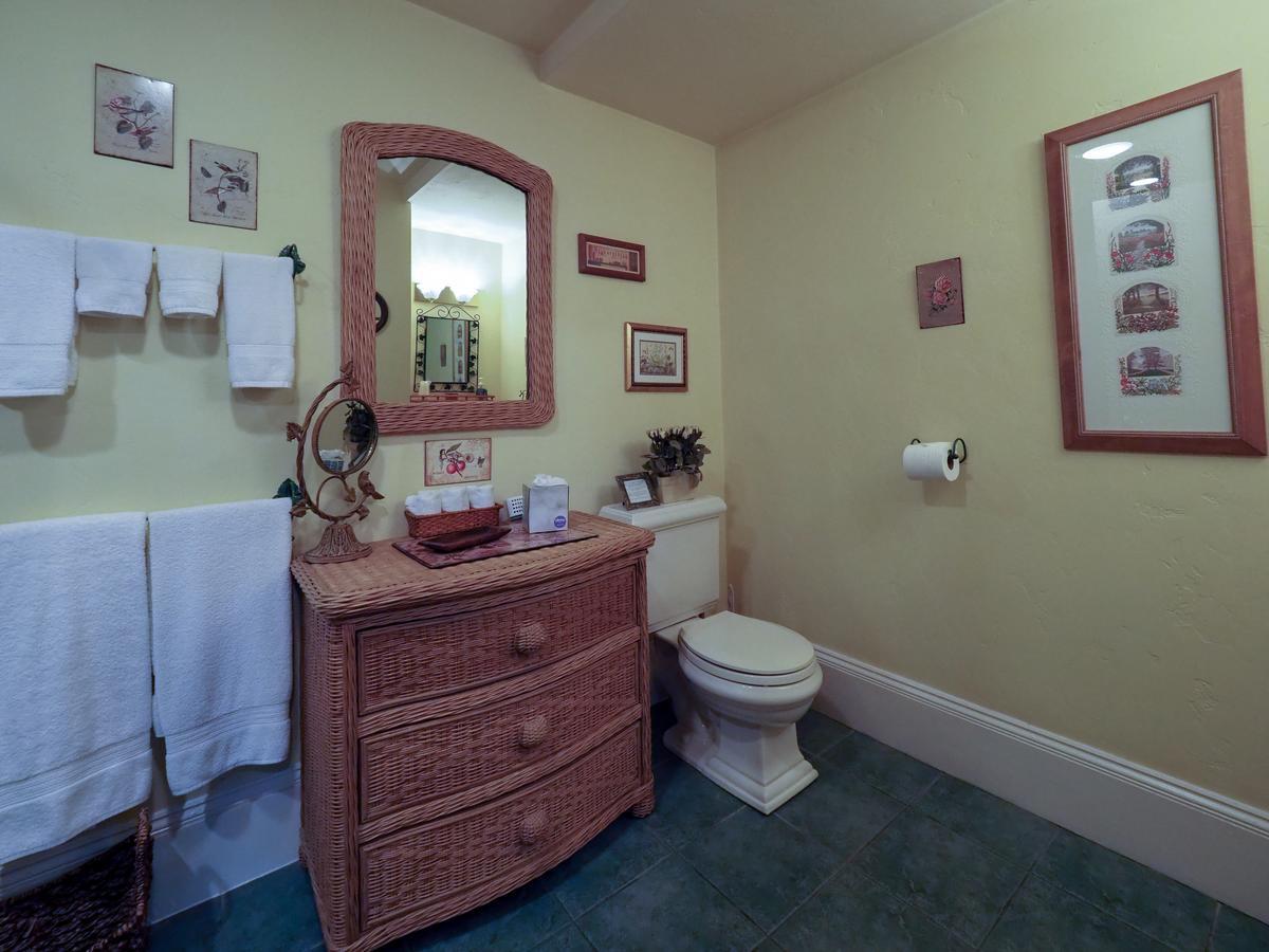 Bed and Breakfast The Gryphon House Бостон Екстер'єр фото