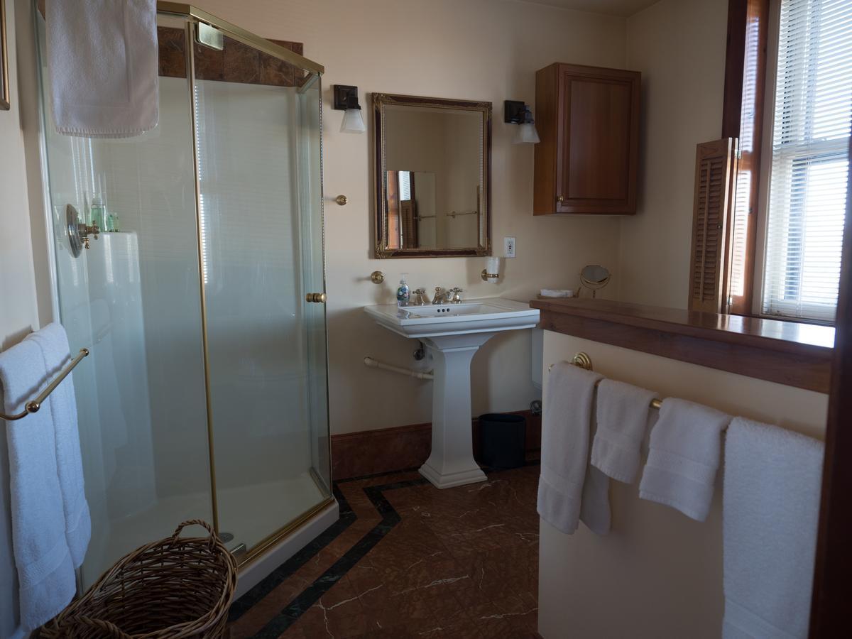 Bed and Breakfast The Gryphon House Бостон Екстер'єр фото